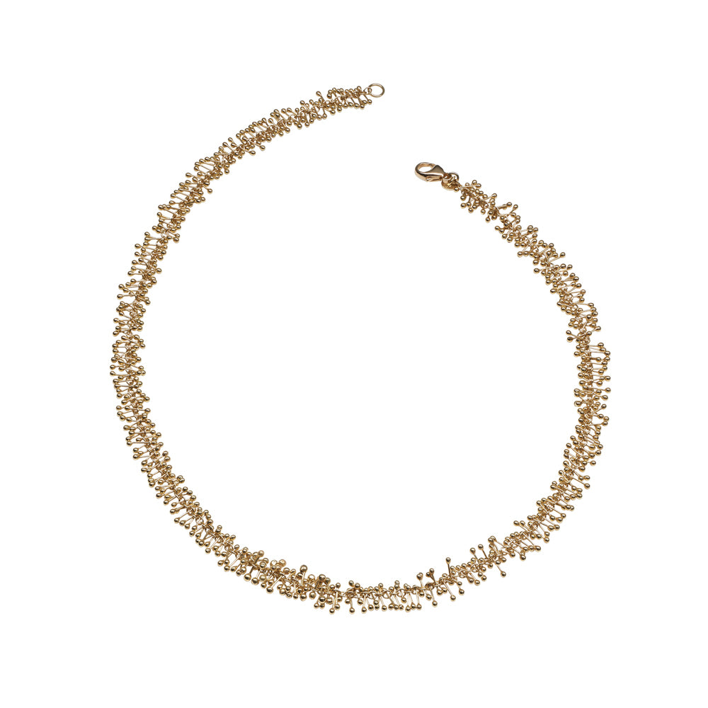 An elegant 18ct gold choker necklace. Handmade by Yen Jewellery