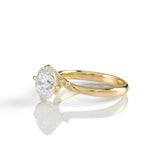 Round Cut Diamond Gold Ring